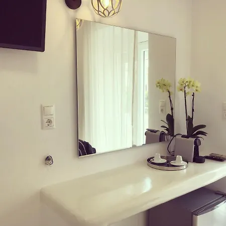 Taki's Guests 3* Naxos City